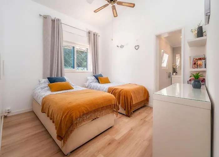 Casa Colina Sonolenta * Fonte da Murta